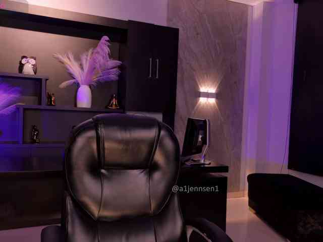 AllyJensen webcam