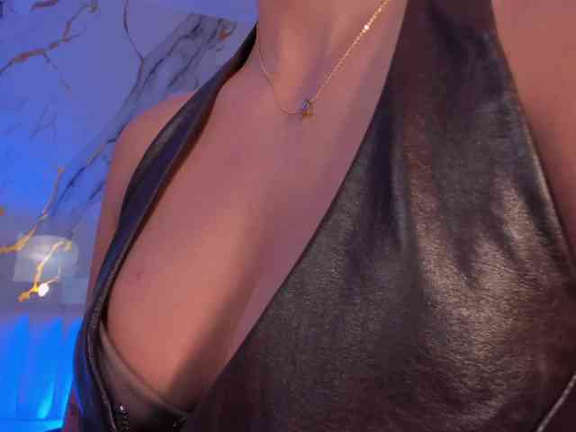 AllyJensen webcam