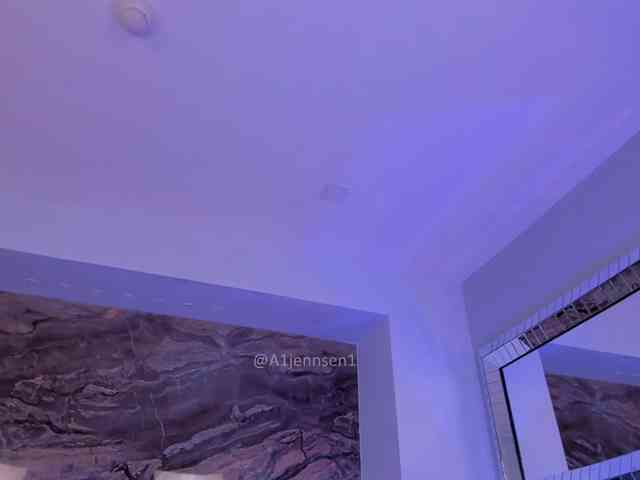AllyJensen webcam