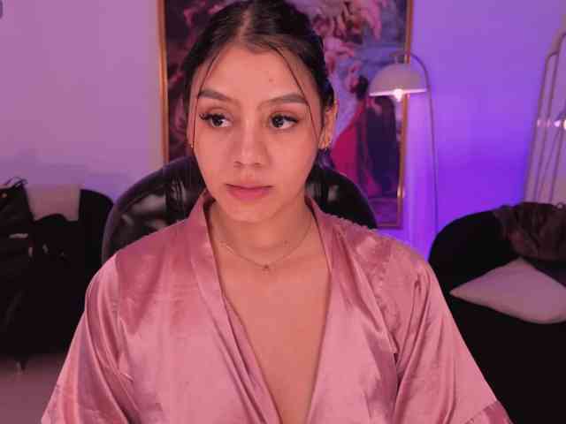 AllyJensen webcam