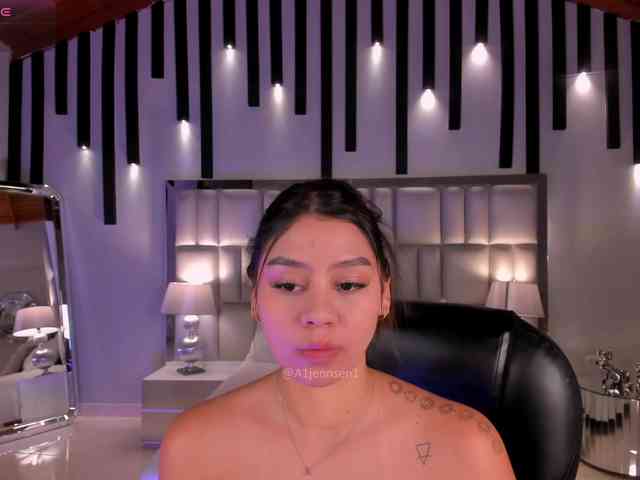 AllyJensen webcam