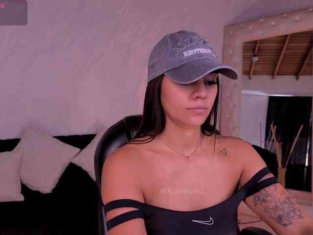 AllyJensen webcam