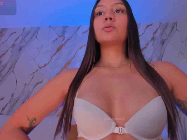 AllyJensen webcam