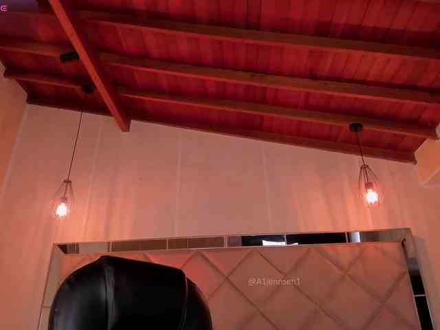 AllyJensen webcam