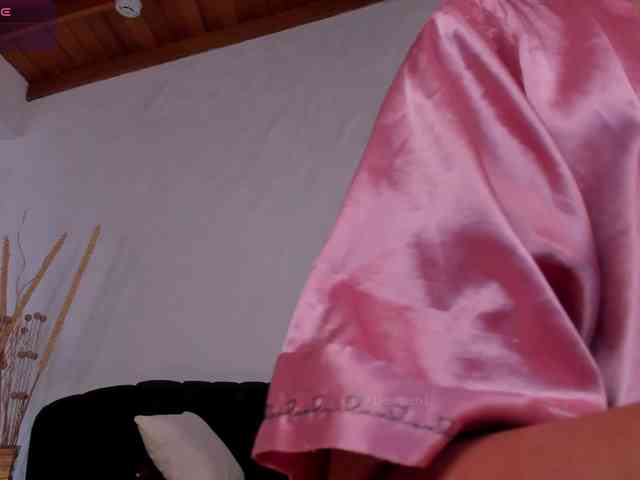 AllyJensen webcam