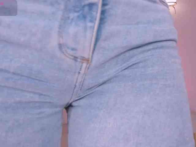 AllyJensen webcam