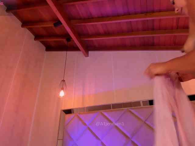 AllyJensen webcam
