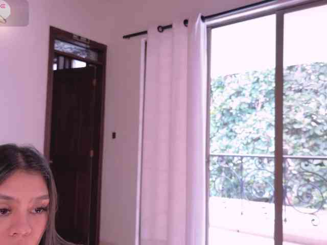 AllyJensen webcam