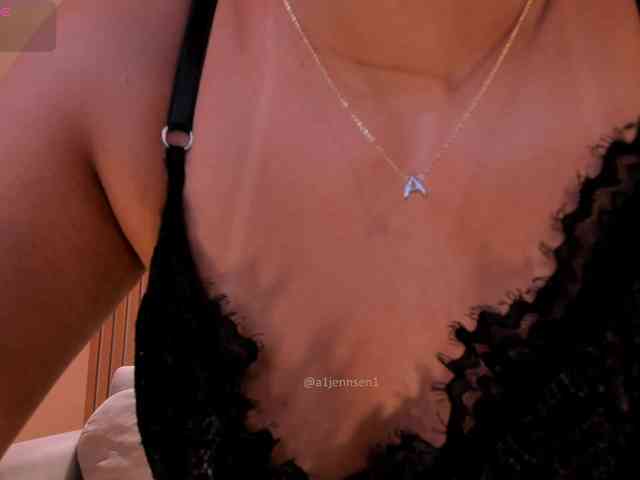 AllyJensen webcam