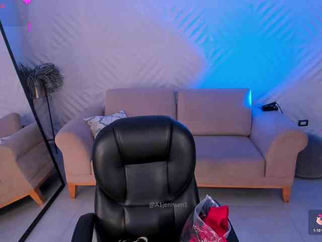 AllyJensen webcam
