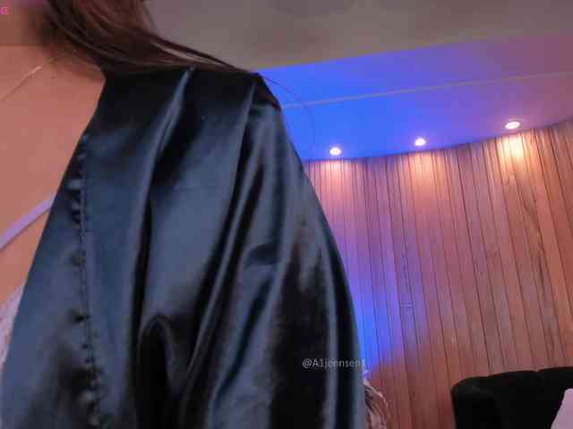 AllyJensen webcam