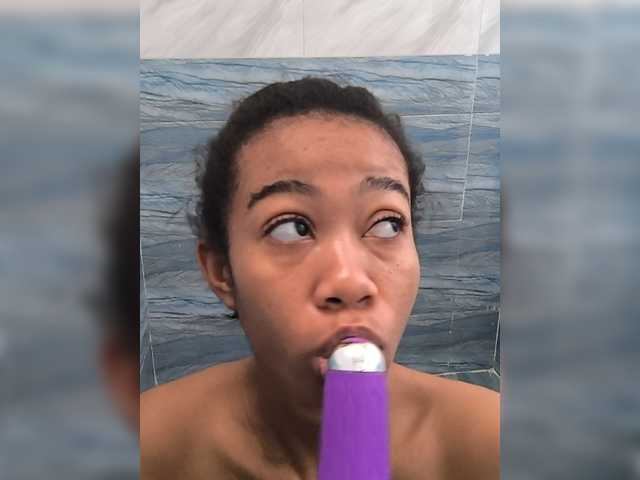 Kalumbaicle live cam on BongaCams