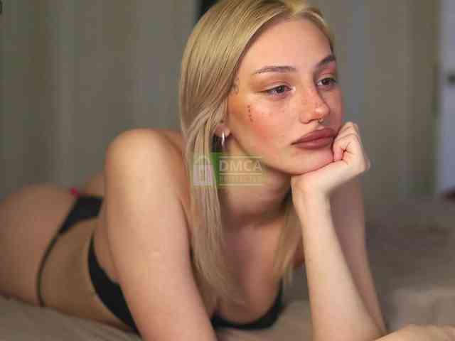 babeholly webcam