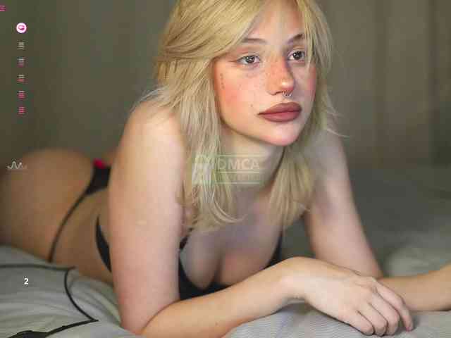 babeholly webcam