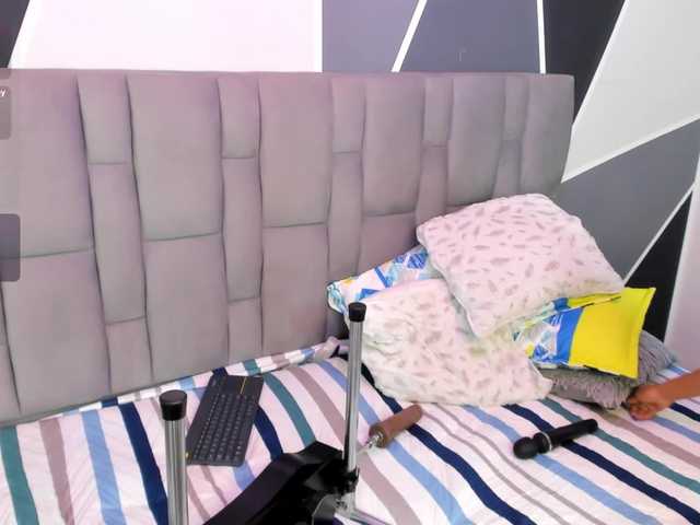 Abbyadams live cam on BongaCams