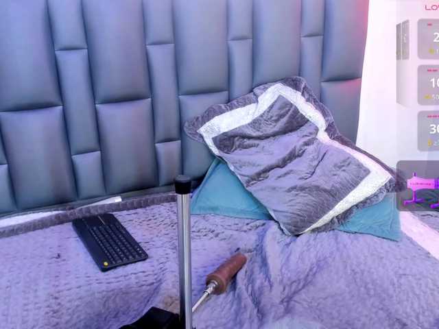 Abbyadams live cam on BongaCams