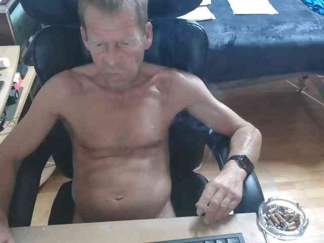 dfrxxx1 Live Webcam on BongaCams