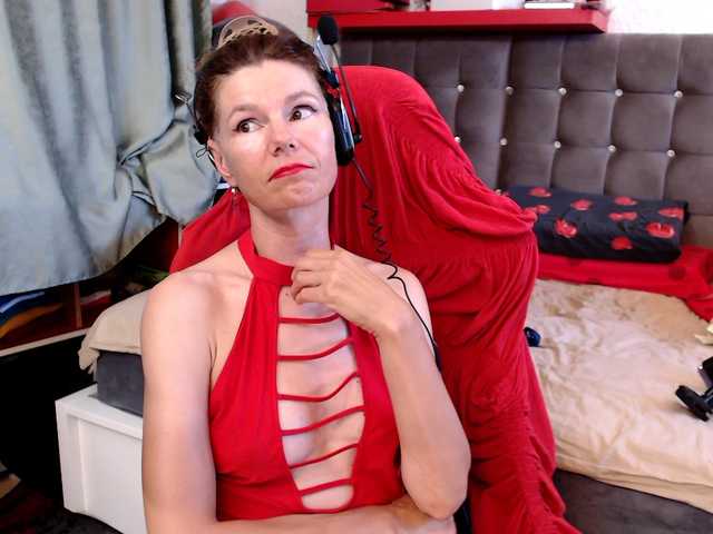 kellysurfing live cam on BongaCams