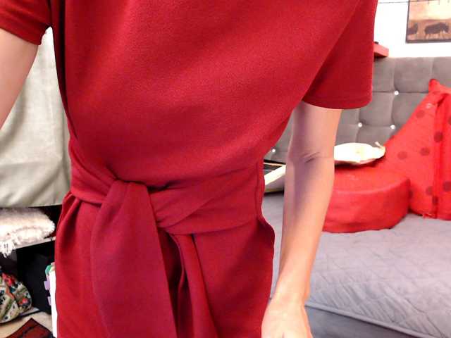 kellysurfing, en directo ahora en BongaCams