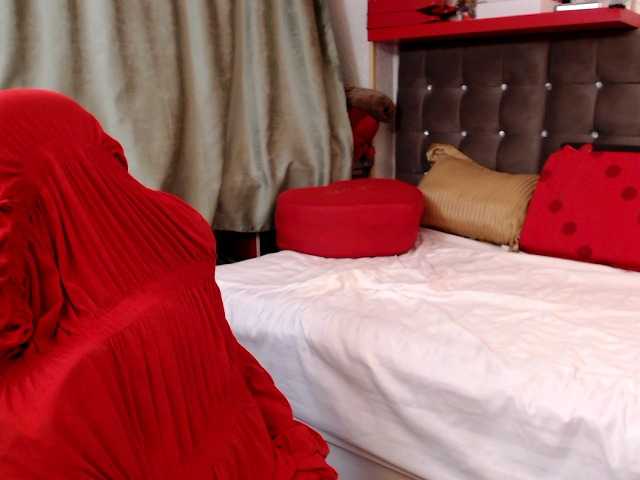 kellysurfing live cam on BongaCams