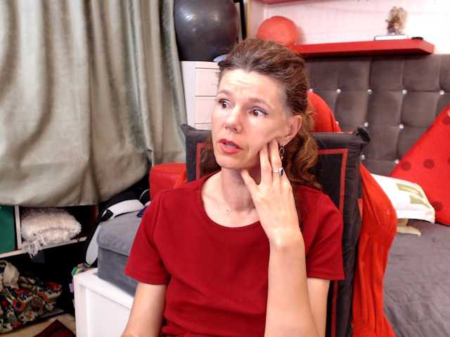 kellysurfing, live now on BongaCams