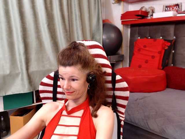 kellysurfing live cam on BongaCams
