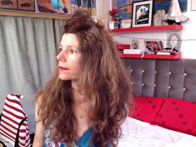 kellysurfing live cam on BongaCams