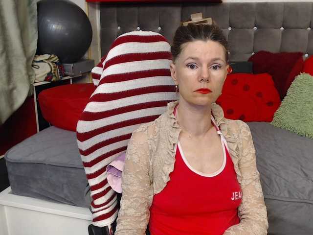 le modèle kellysurfing est en webcam porno dans un show sur le site bongacams, il possède les tags suivants: White/Caucasian,Brunette,Hairy