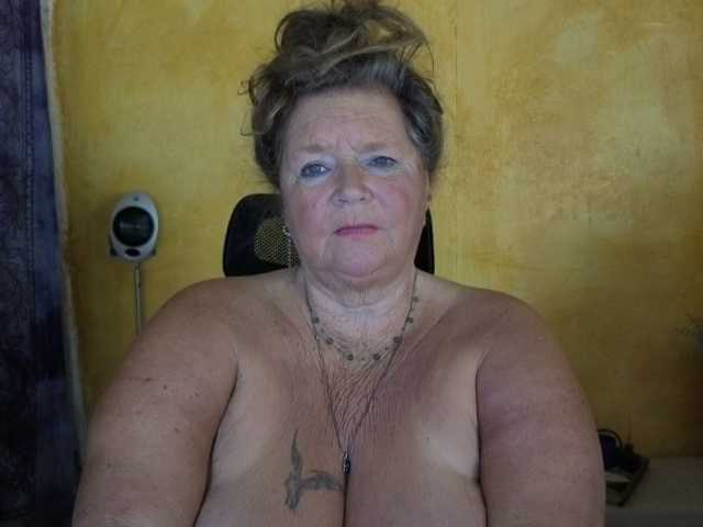 lady-vamp live cam on BongaCams