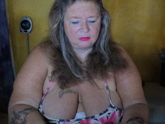 lady-vamp live webcam show