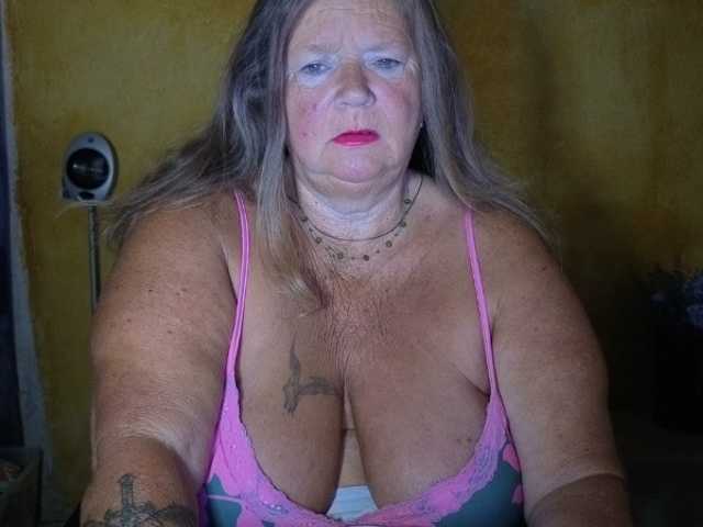 lady-vamp live cam on BongaCams