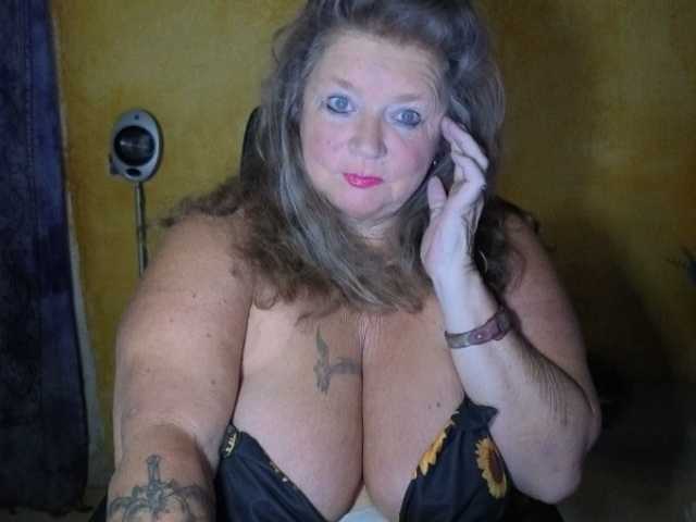 lady-vamp live cam on BongaCams