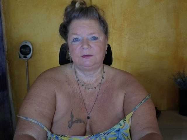 Sex chat gratuit in direct cu lady-vamp pe BongaCams
