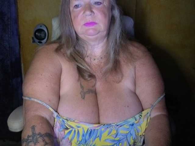 lady-vamp live cam on BongaCams