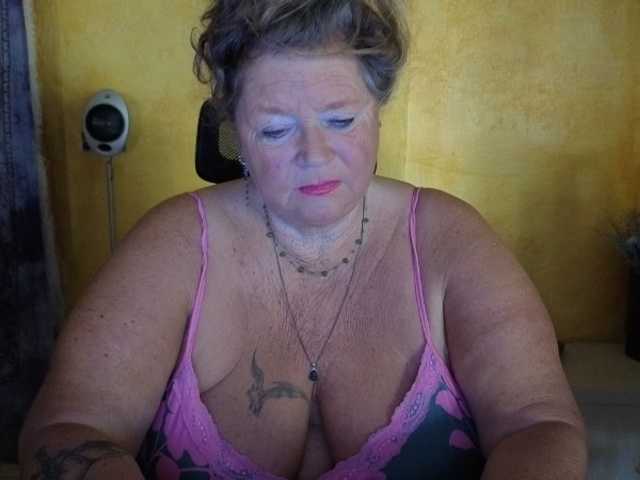 lady-vamp live webcam show