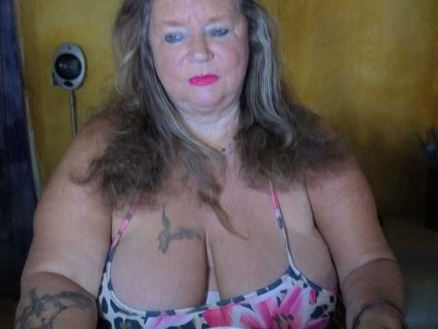 lady-vamp live webcam show