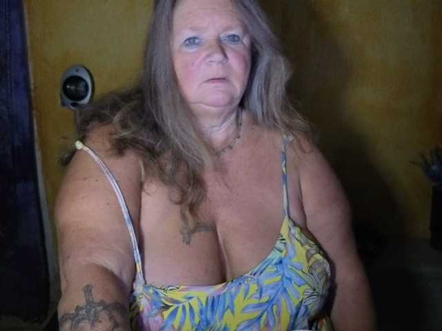 lady-vamp live cam on BongaCams