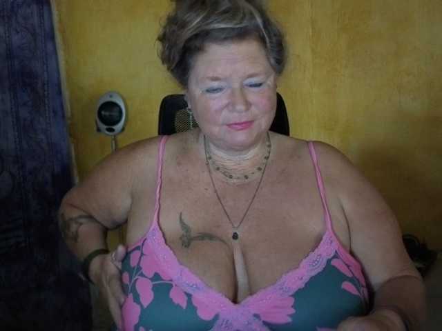 lady-vamp live webcam show