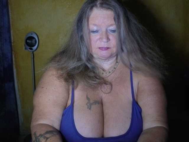 lady-vamp live cam on BongaCams