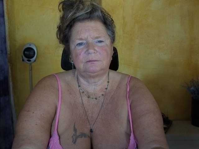 lady-vamp live webcam show