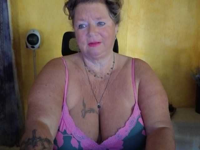 lady-vamp live webcam show