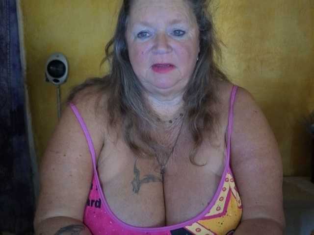 lady-vamp live cam on BongaCams