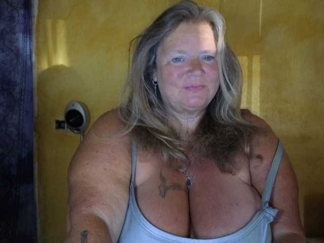  lady-vamp chat room