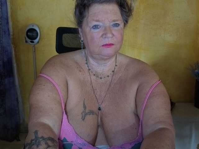 lady-vamp live webcam show