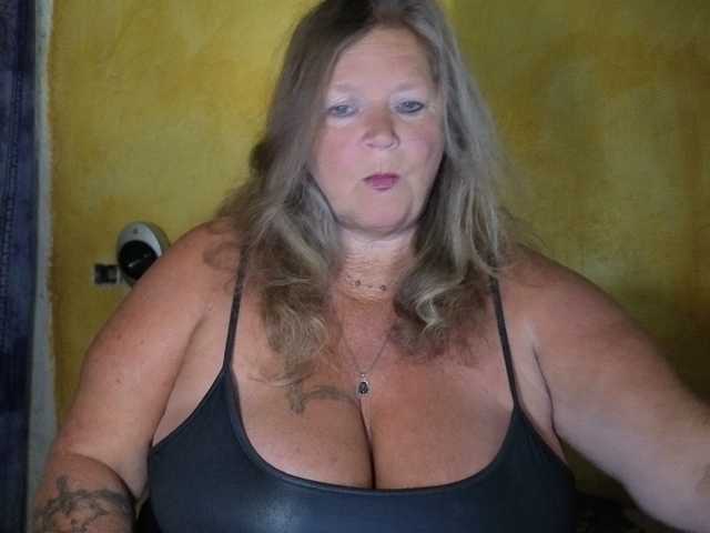  lady-vamp chat room