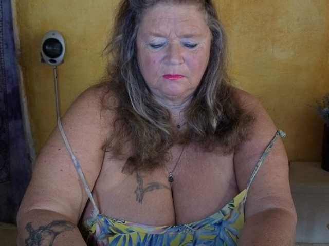 lady-vamp live webcam show