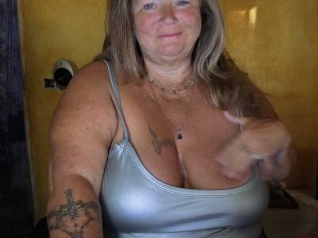  lady-vamp chat room