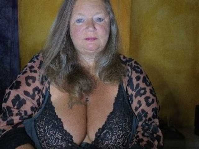 lady-vamp's BongaCams show and profile