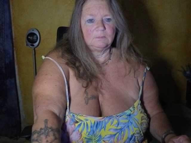 lady-vamp live cam on BongaCams