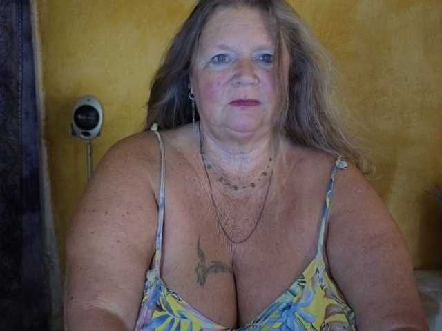 lady-vamp live cam on BongaCams